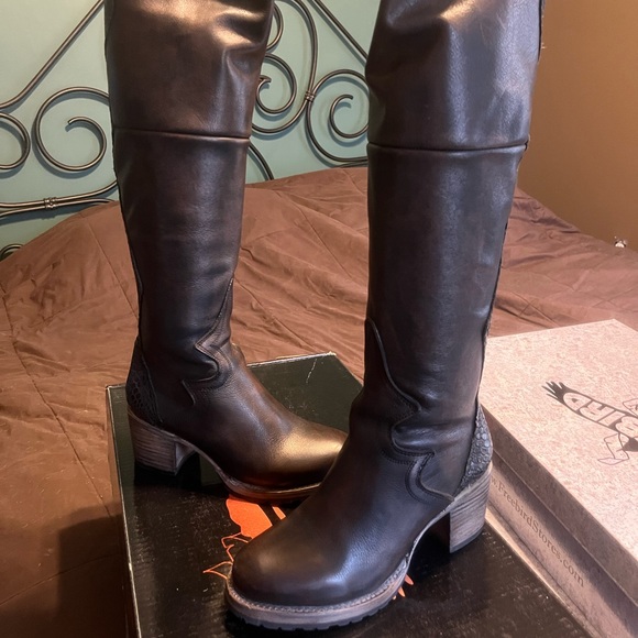 Freebies Calgary - Picture 1 of 10